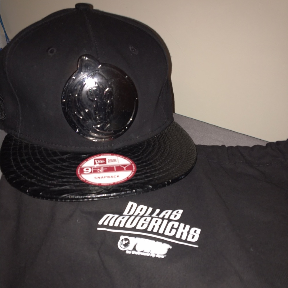 DALLAS MAVERICKS YUMS EDITION SNAPBACK